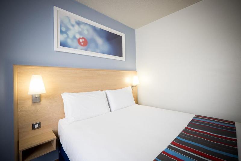 Travelodge Hotel 3*