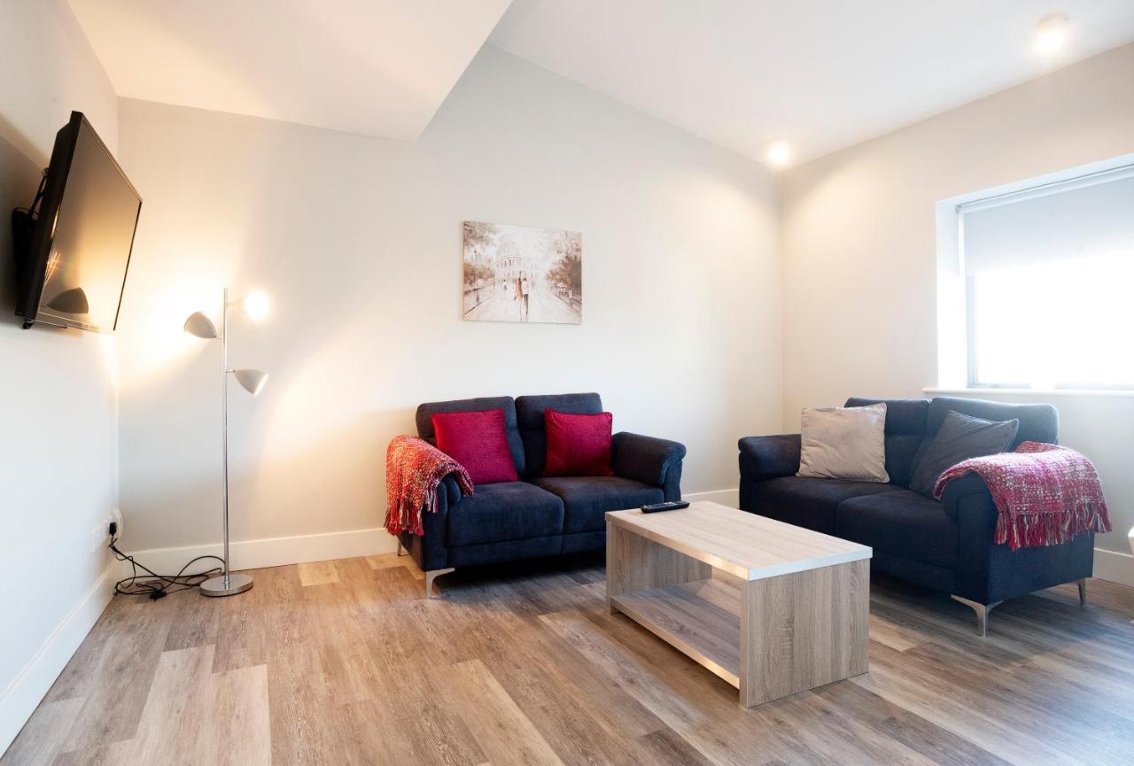 Apartment Three Bedroom - Edward Square *
