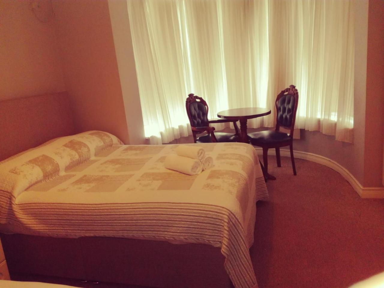 Amber Lodge Budget Accommodation Galway