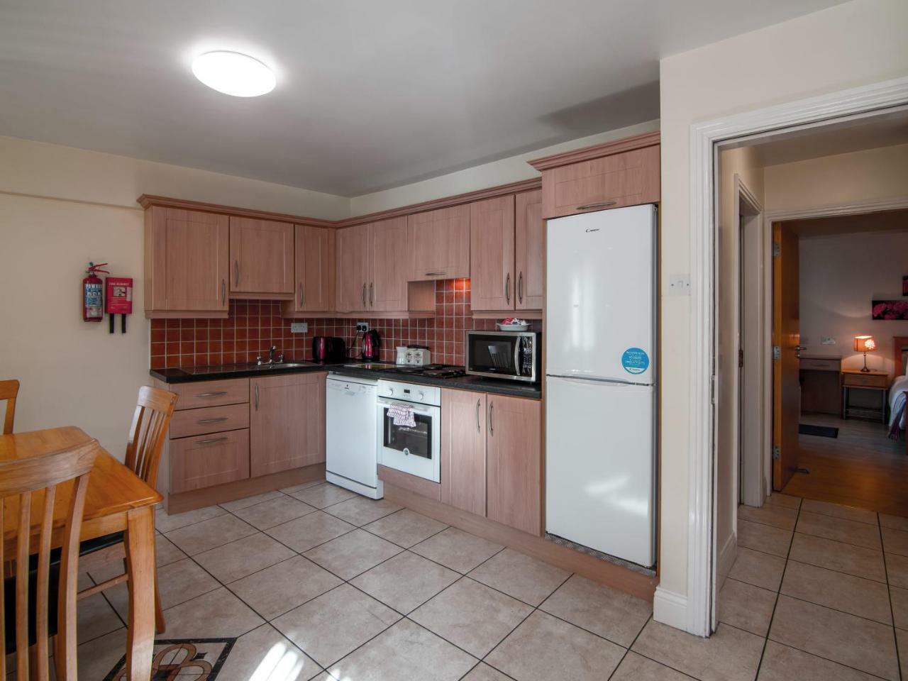 Aparthotel Donegan Court 3*
