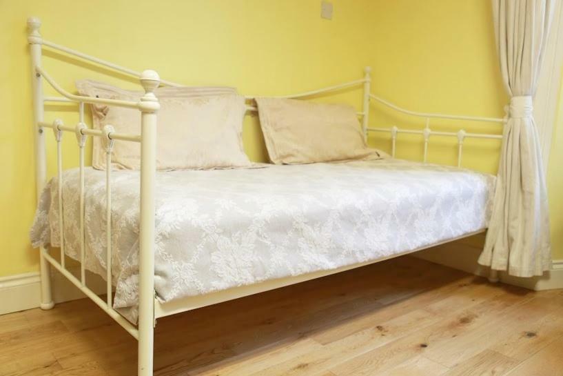 Silver Crescent House & Apts Vacation City Ireland Galway