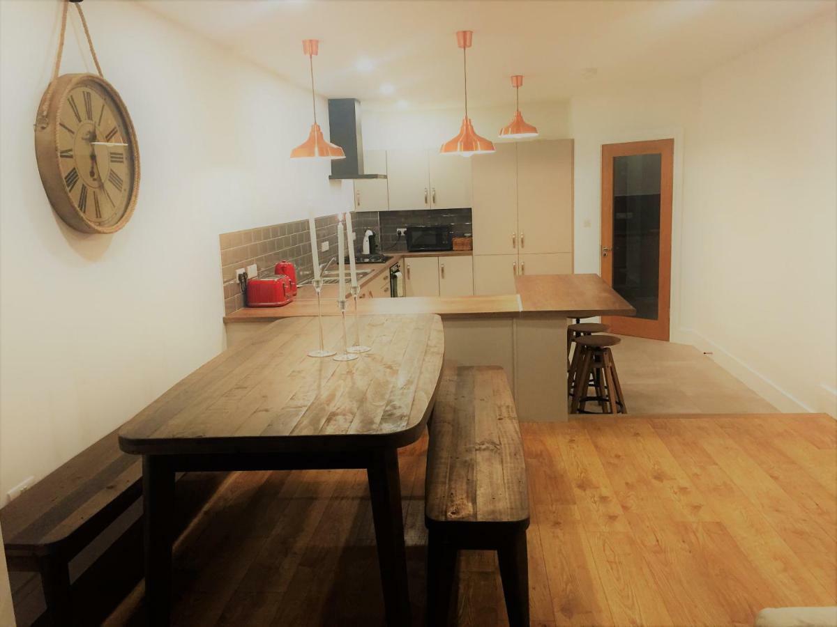 City Lake House Holiday home