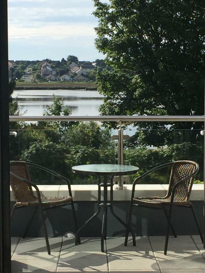 City Lake House Holiday home *
