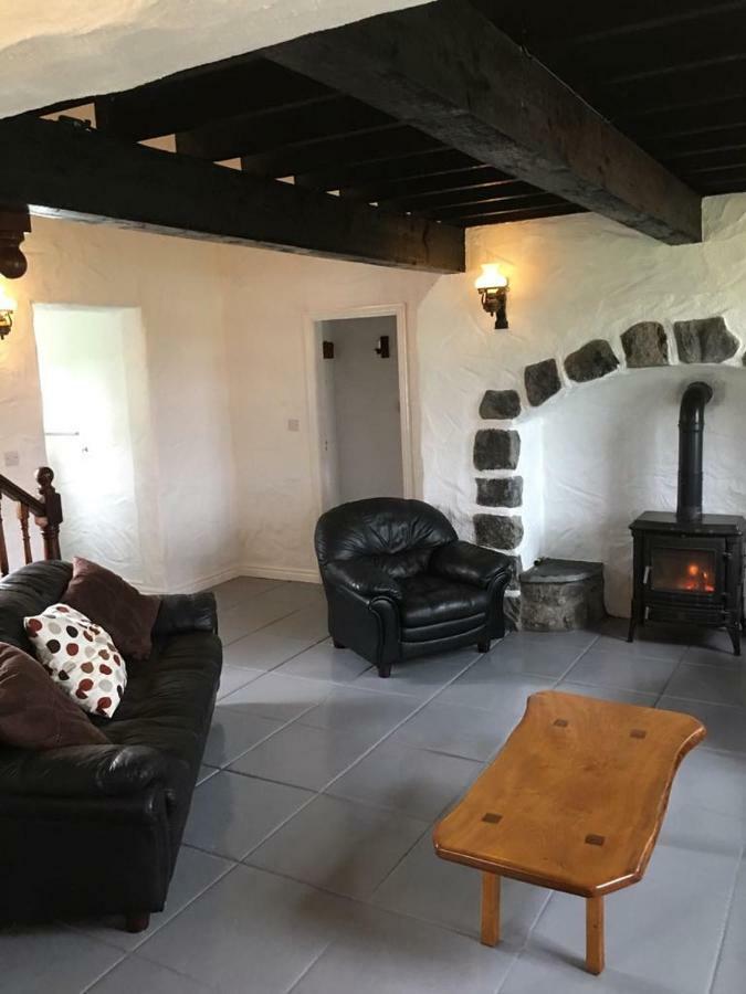 Dunguaire Thatched Holiday home Galway