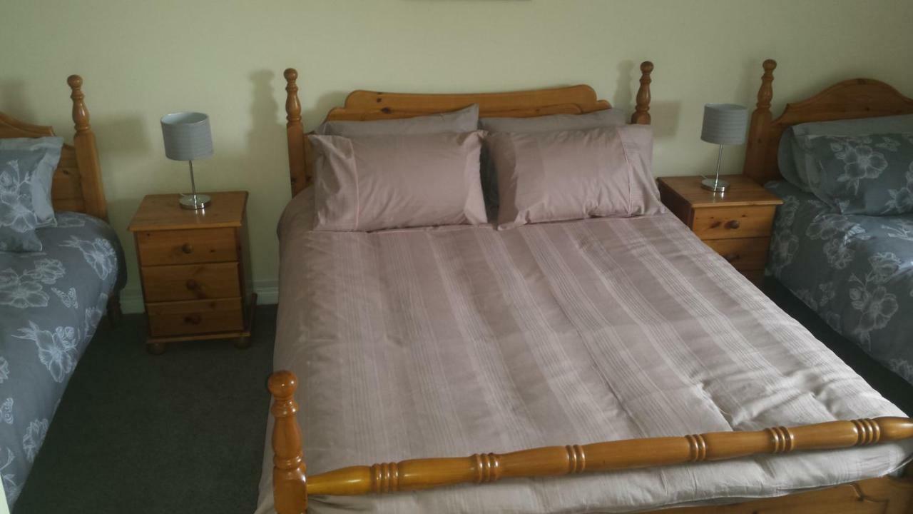 Holiday home Cloonboo With Tours Sleeps 12 *