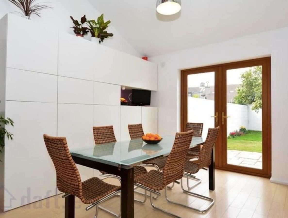 Modern Centre House