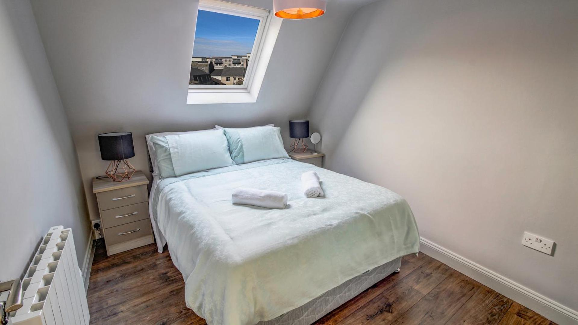 Apartment Executive 2 Bedroom Loft Style *
