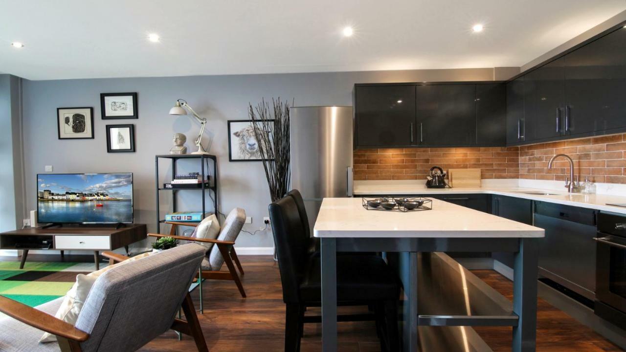 Apartment Executive 2 Bedroom Harbour Side