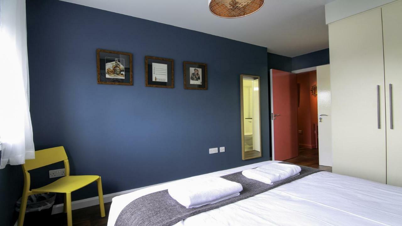 Executive 2 Bedroom Harbour Side *