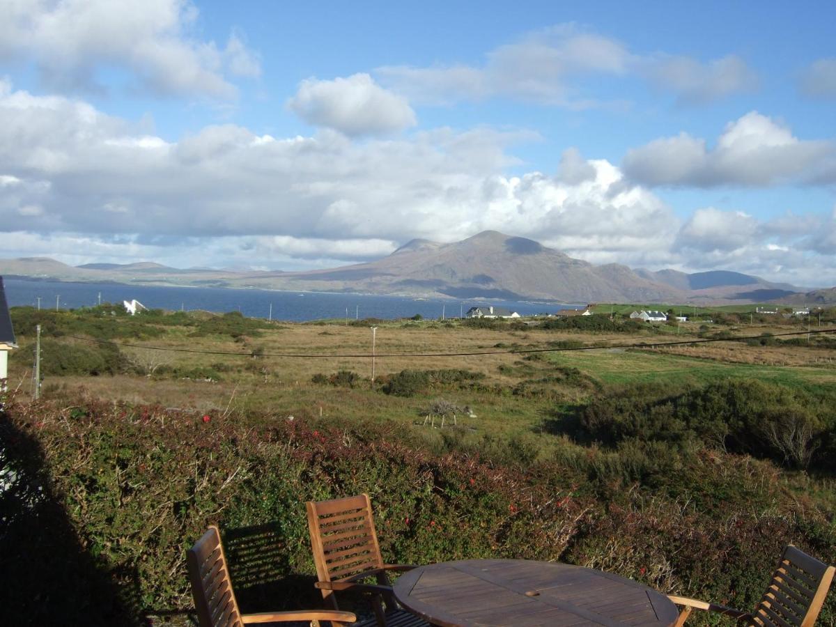 Sunnymeade Accommodation With Sea View Holiday home