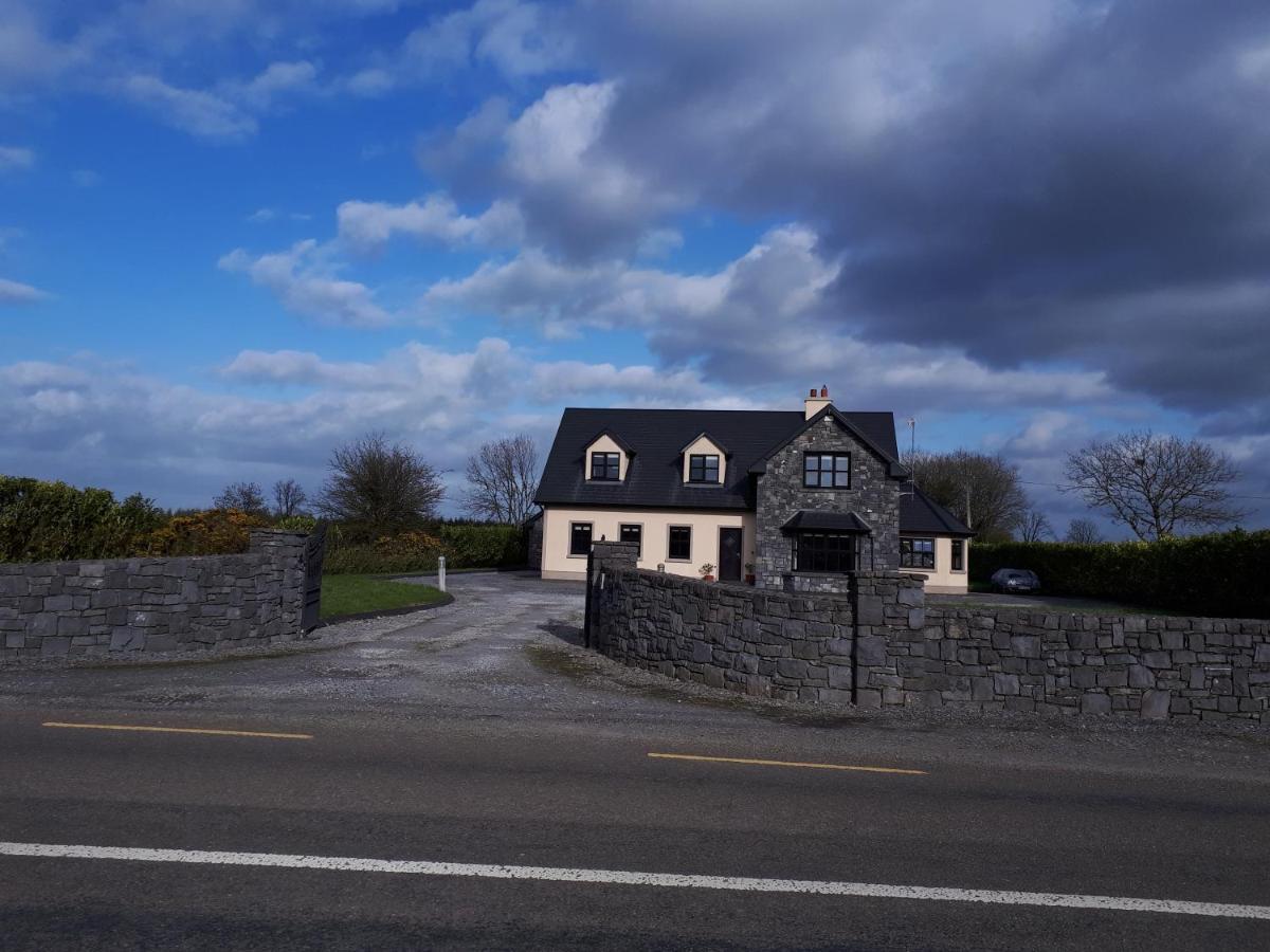 Country House Homestay Galway