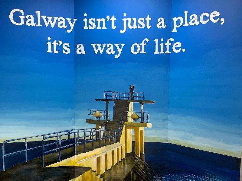 Kinlay Eyre Square Hostel *