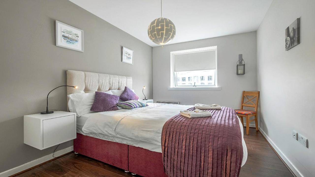 Harbourside Apartment *