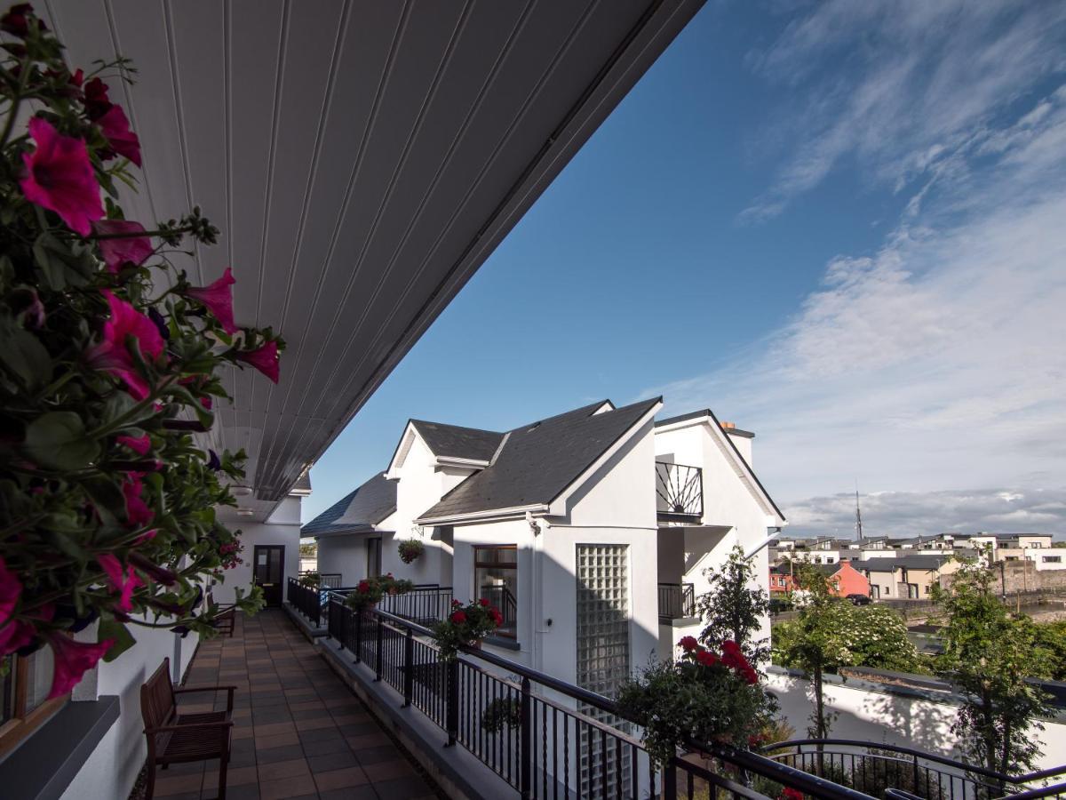 Donegan Court Aparthotel 3*
