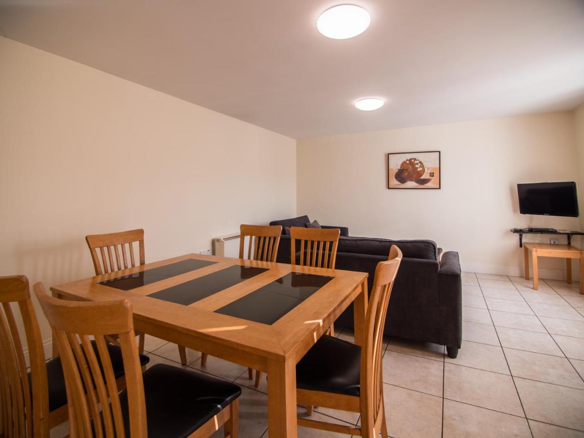 Aparthotel Donegan Court 3*