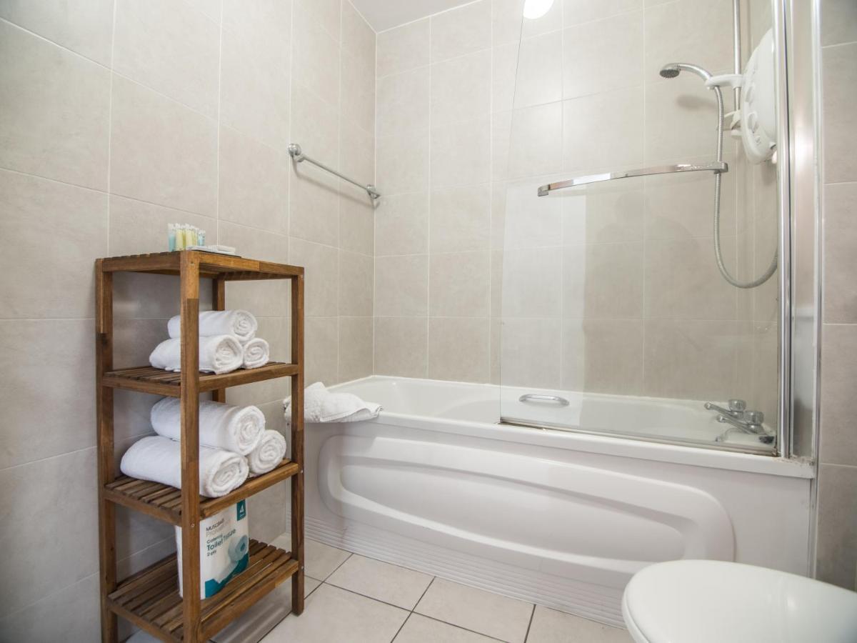 Donegan Court Aparthotel