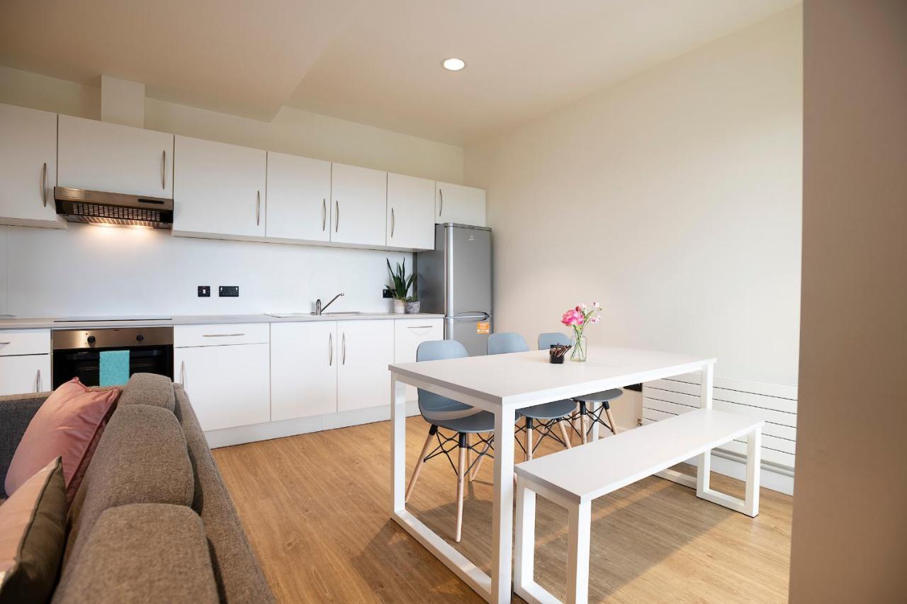 Apartment Goldcrest Village University Of *