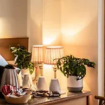 Holiday Hotel