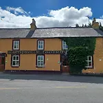 3 Bed Apartment/Explore The Area/Enjoy Our Pub