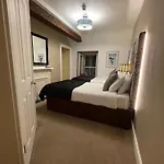 7 Boutique Hotel