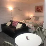 Bob\'S Cabin