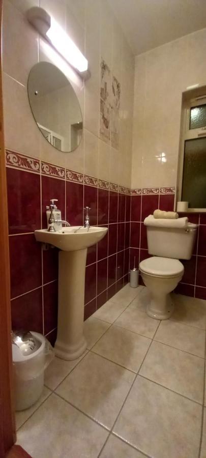 Guest house Woodhaven Manor H91rc9d