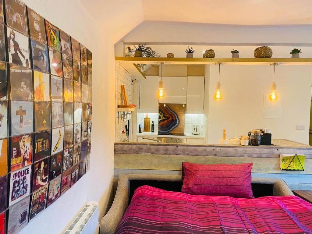 3 Bed Apartment/explore The Area/enjoy Our Pub Apartment *