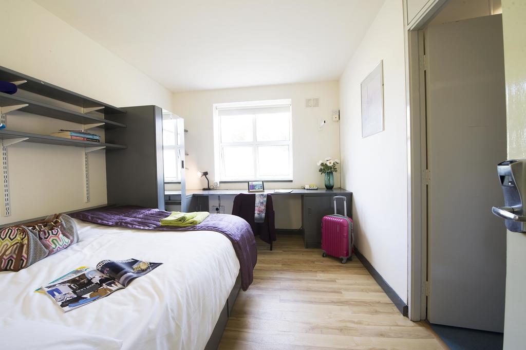 Apartment Corrib Village Of