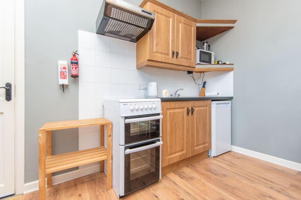 Clonbur House - Village Apartment *