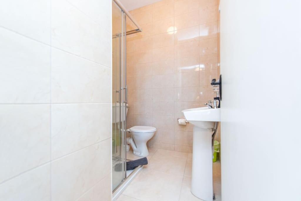 Clonbur House - Village Apartment *