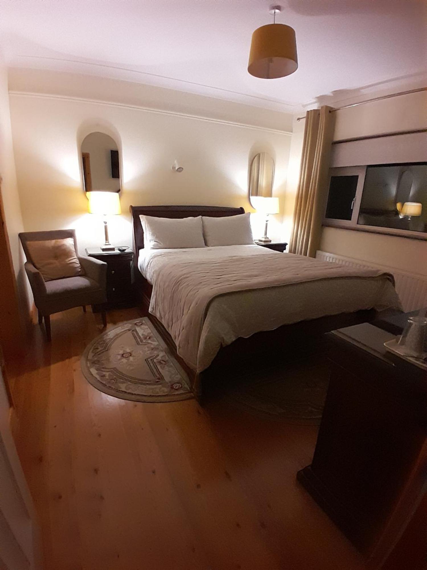 Woodhaven Manor H91rc9d 4*