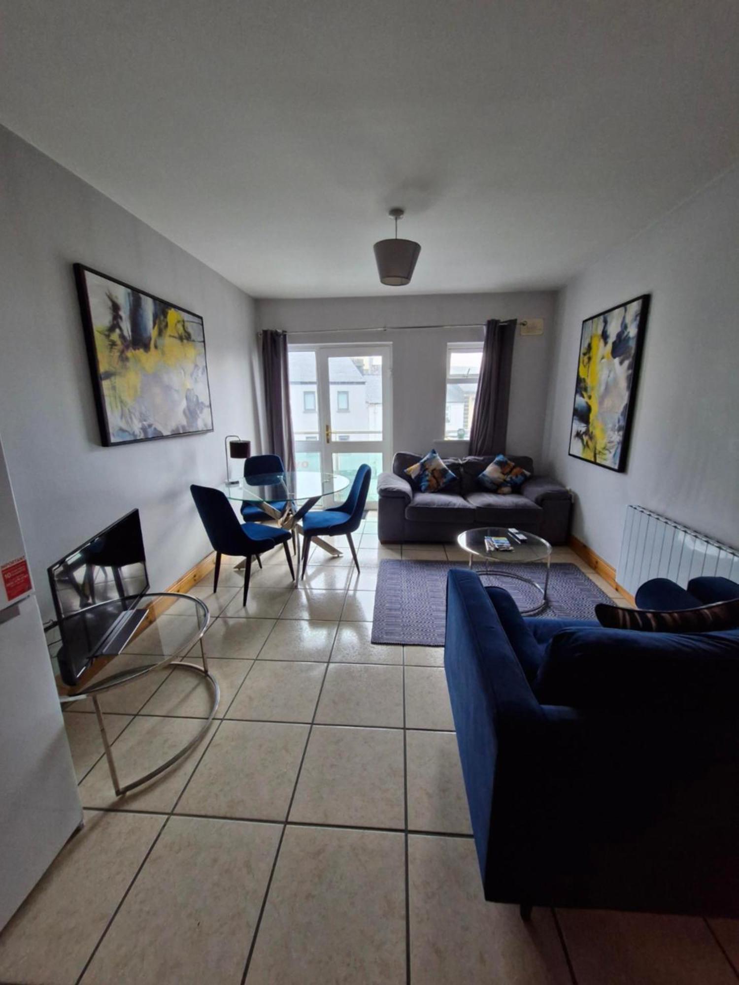 Cosy Beachfront In Salthill Galway