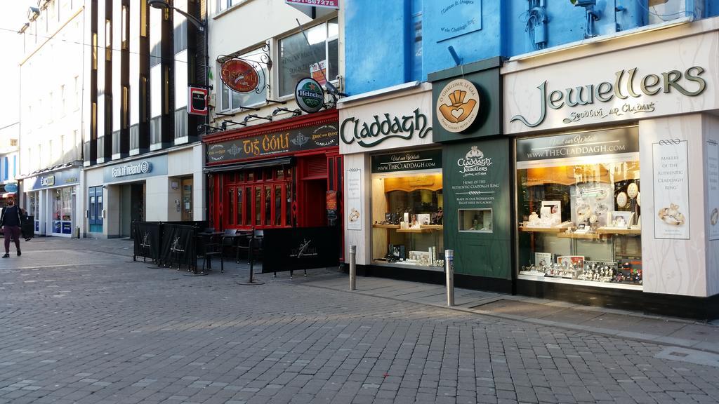 Frank's * Galway