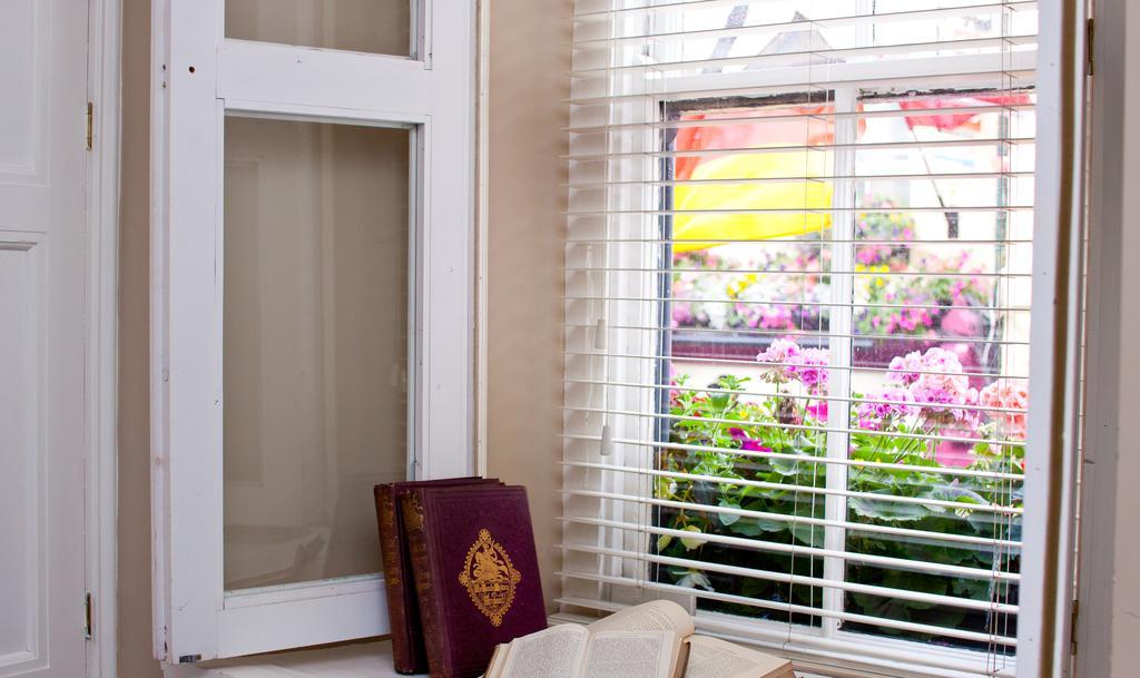 7 Boutique Hotel 4* Galway