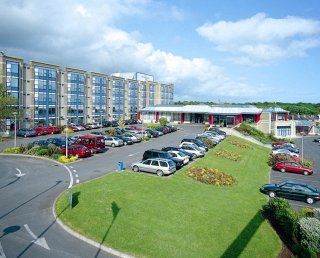 Hotel Corrib Heights 4*