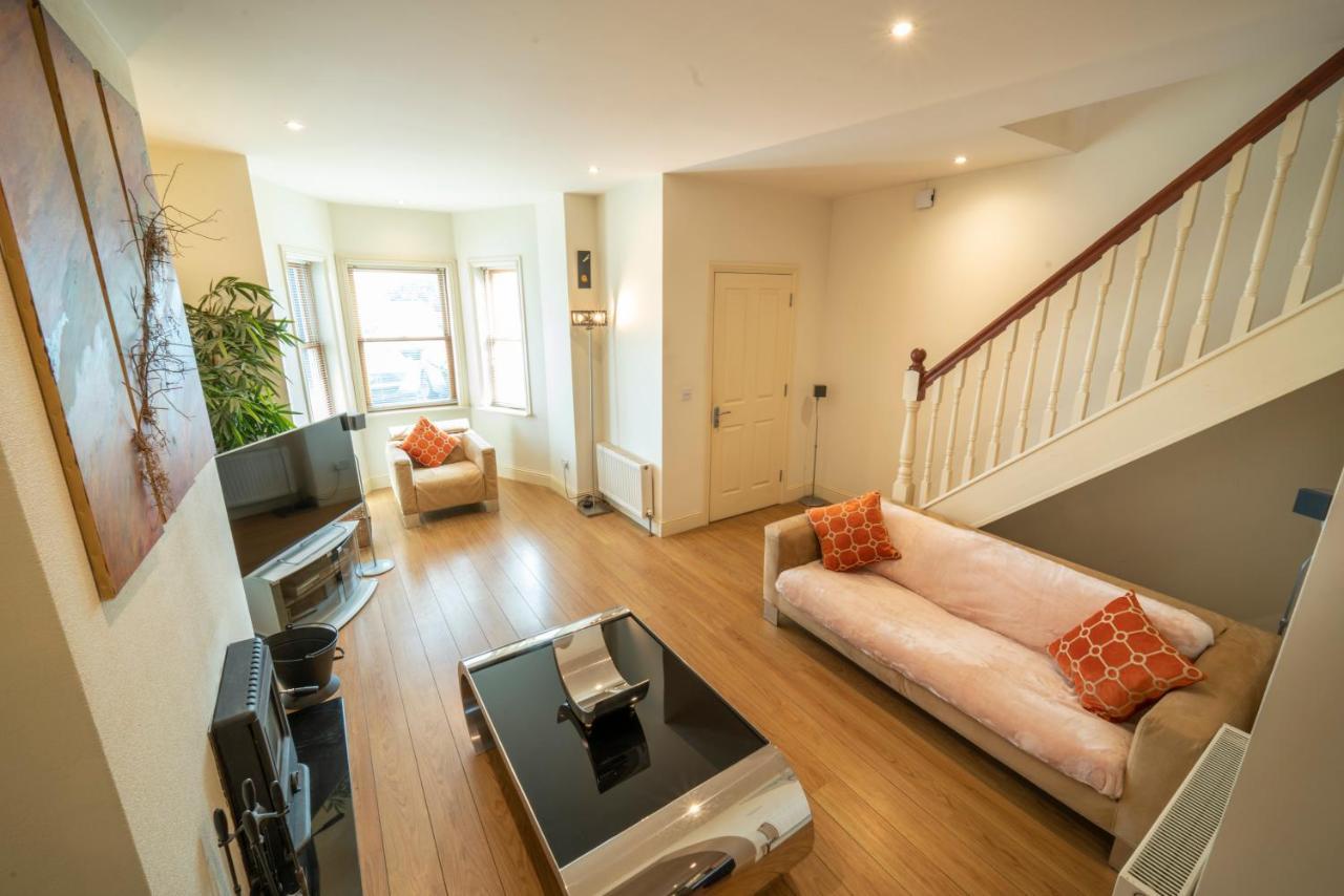 Stylish, Spacious 3 Bedroom Townhouse Holiday home Galway