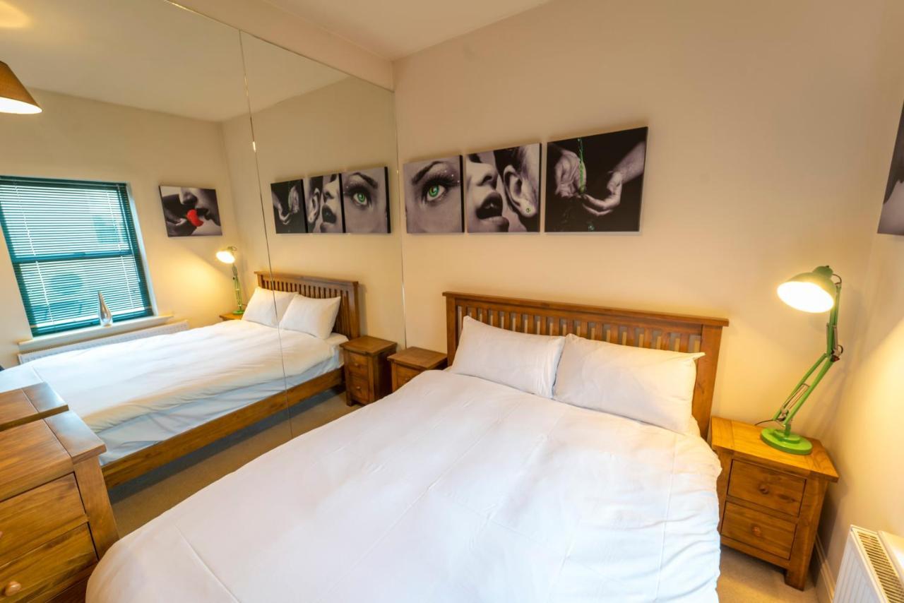 Stylish, Spacious 3 Bedroom Townhouse Holiday home *