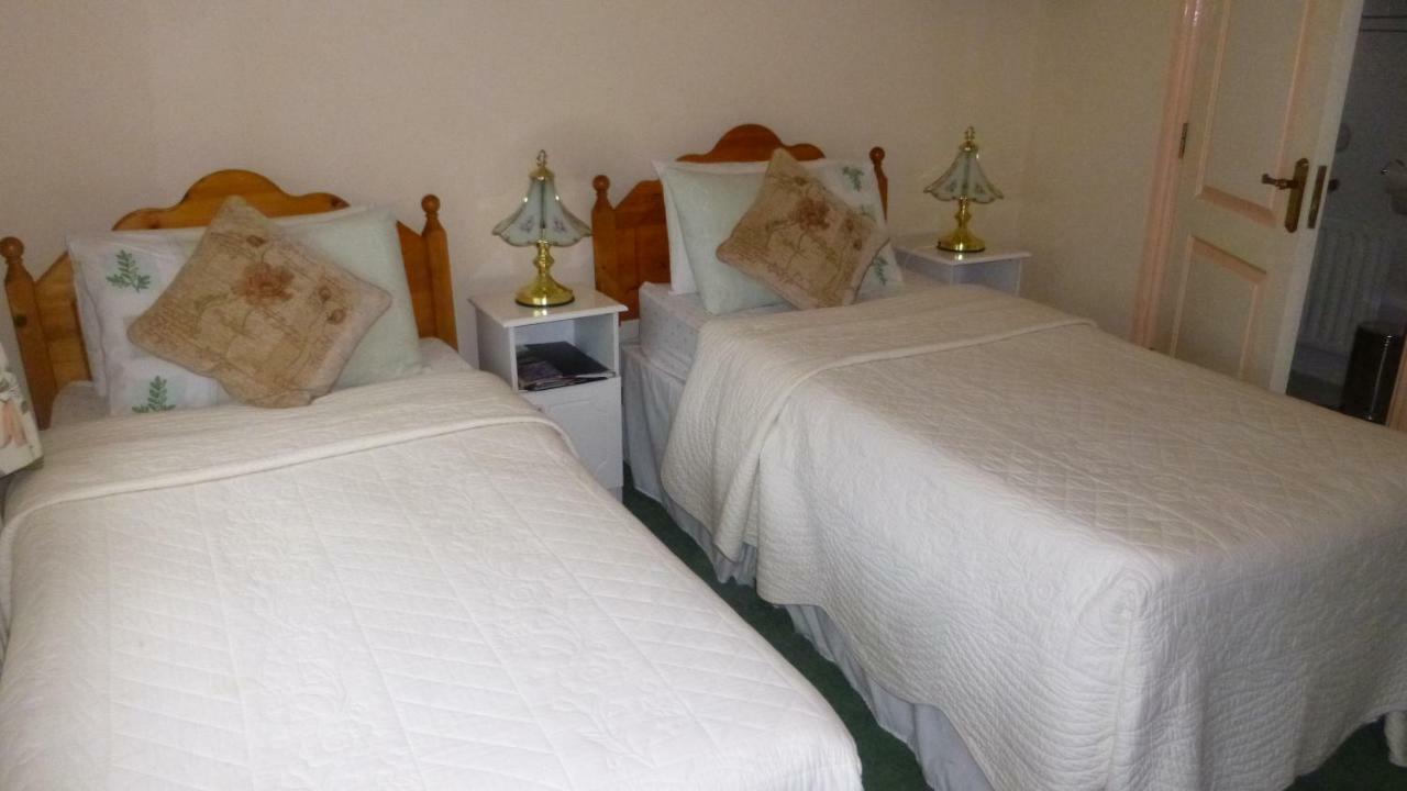 Maple House Bed & Breakfast 3*