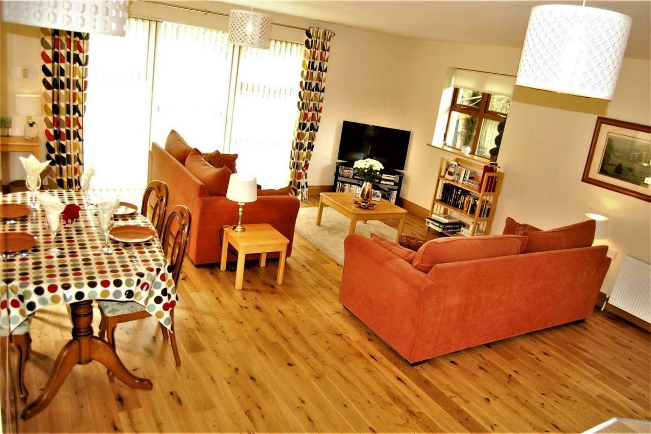 Rosewood * Galway