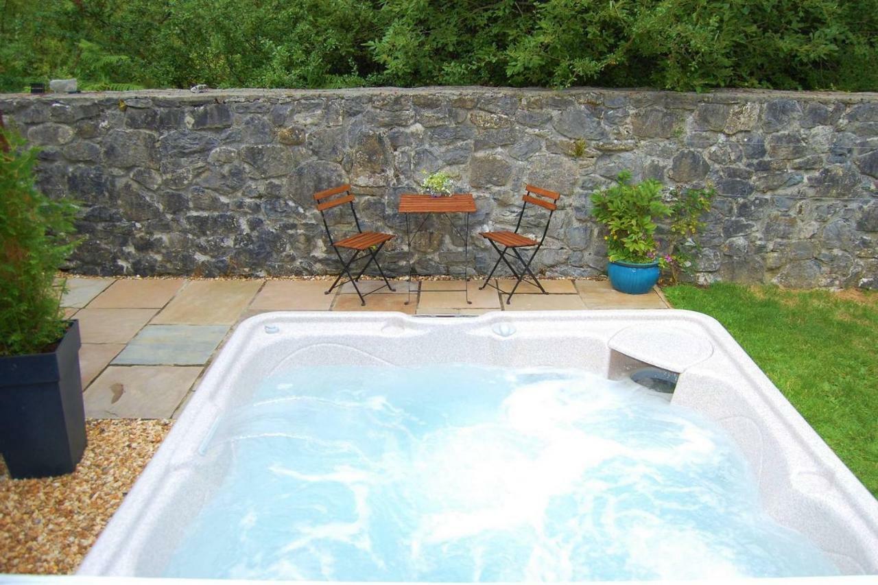 Rosewood * Galway